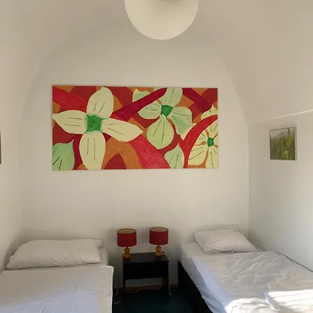 Zámeček 3* Ostrov