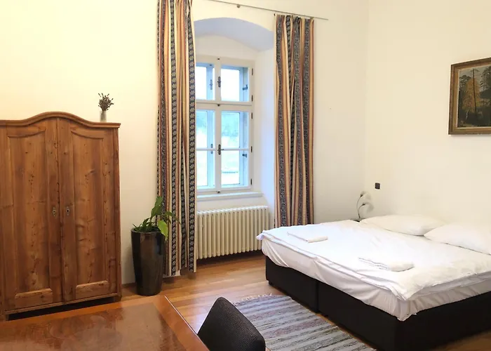 Zamecek 3* Ostrov